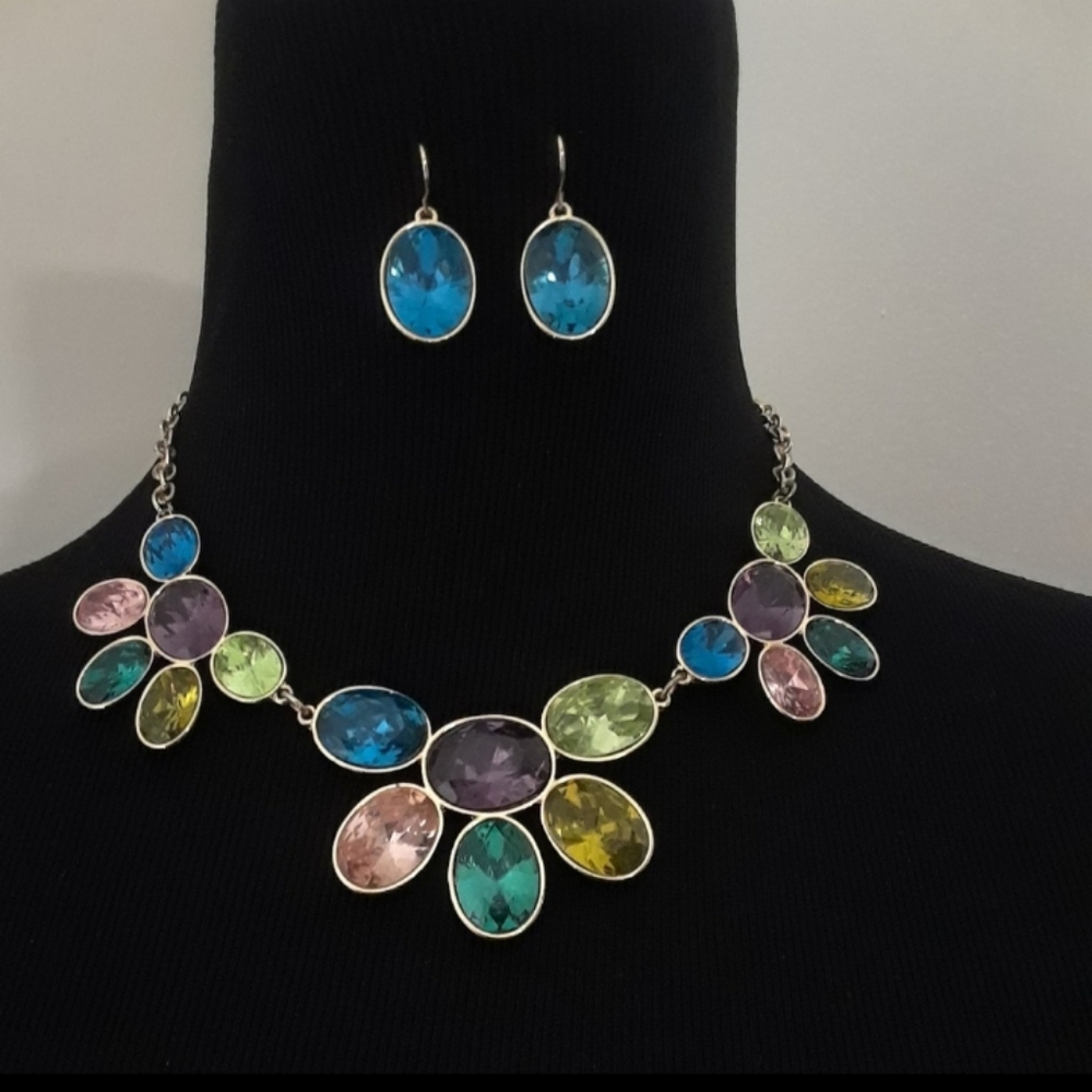 Multicolor Earring & Necklace Set